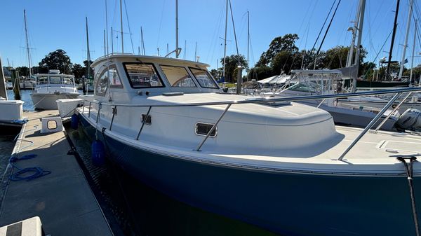 Mainship Pilot 34 Rum Runner II Hardtop 