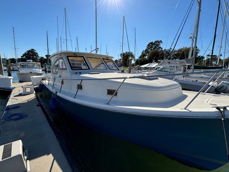 Mainship Pilot 34 Rum Runner II Hardtop image