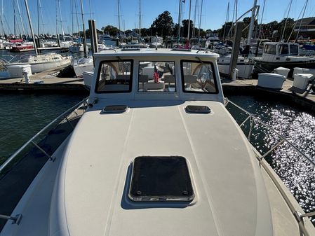 Mainship Pilot 34 Rum Runner II Hardtop image