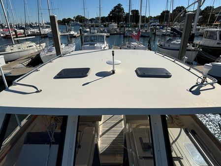 Mainship Pilot 34 Rum Runner II Hardtop image