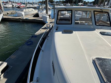 Mainship Pilot 34 Rum Runner II Hardtop image