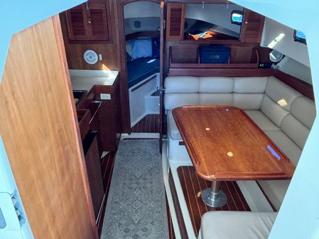 Mainship Pilot 34 Rum Runner II Hardtop image