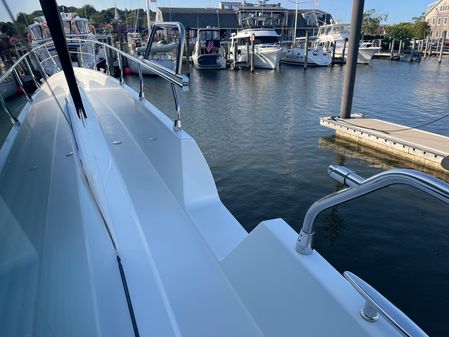 Cruisers Yachts 60 Cantius image