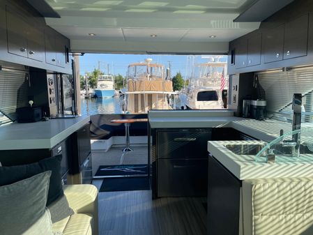 Cruisers Yachts 60 Cantius image