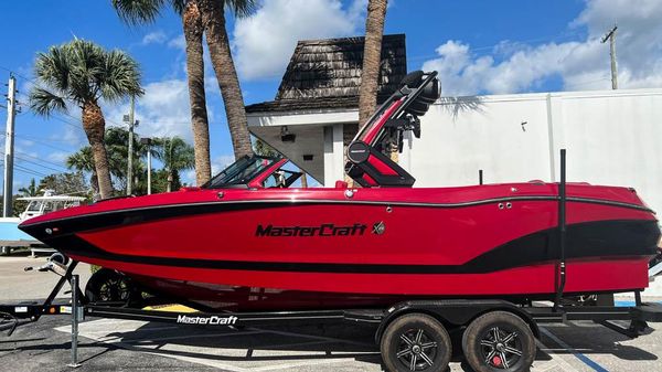 MasterCraft X24