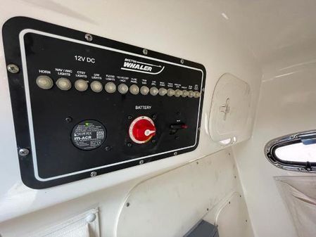Boston-whaler 270-DAUNTLESS image