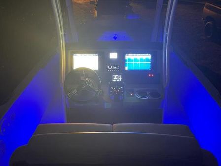 Boston-whaler 270-DAUNTLESS image