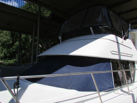 Carver 355-AFT-CABIN image