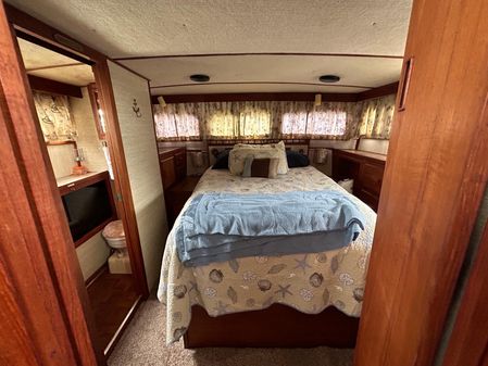 Marinette 39 Double Cabin image