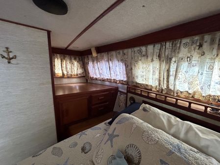 Marinette 39 Double Cabin image