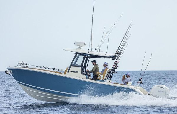 2025 Cobia 265 Center Console Open