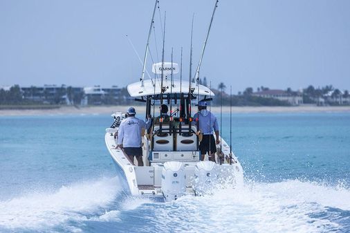 Cobia 265-CENTER-CONSOLE-OPEN image