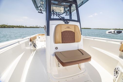 Cobia 265-CENTER-CONSOLE-OPEN image