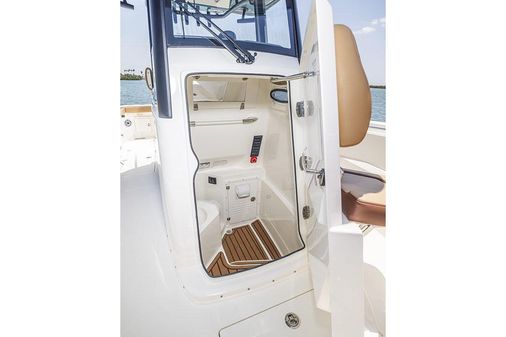 Cobia 265-CENTER-CONSOLE-OPEN image