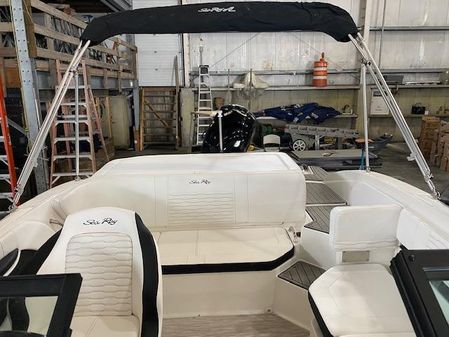 Sea Ray SPX 190 Outboard image