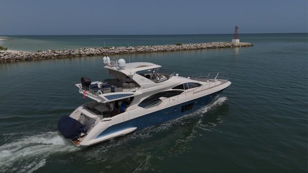 Azimut 70 Flybridge 