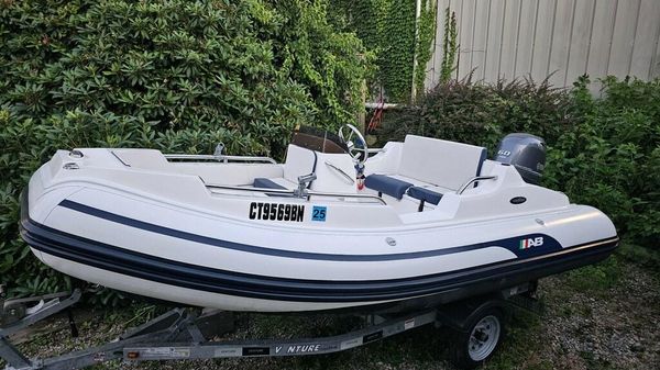 AB Inflatables Nautilus 13 DLX