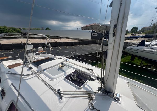 Hunter 36 image