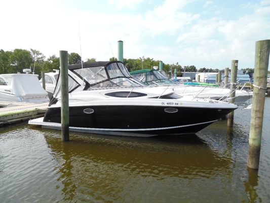Regal 30 Express - main image