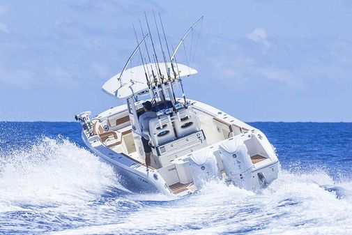 Cobia 285-CENTER-CONSOLE image