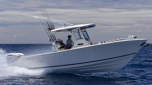 Cobia 285 Center Console 