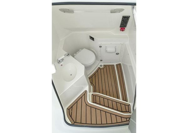 Cobia 285-CENTER-CONSOLE image