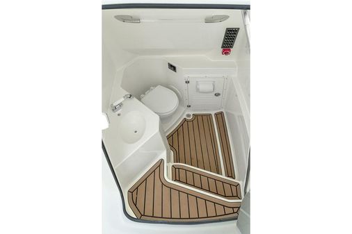 Cobia 285-CENTER-CONSOLE image