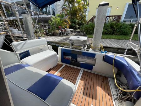 Sea Ray 270 Sundancer image