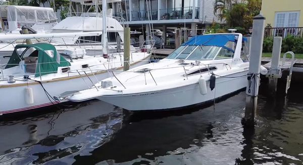 Sea Ray 270 Sundancer image