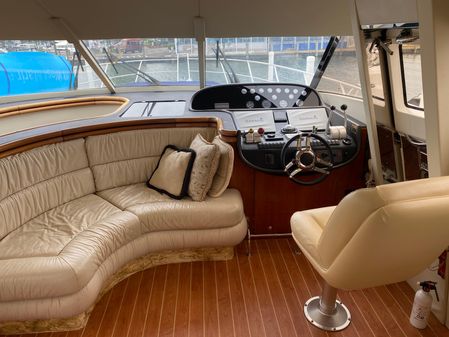 Sunseeker Manhattan 62 image