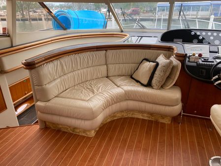 Sunseeker Manhattan 62 image