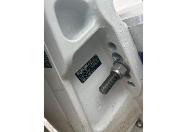 Hurricane SunDeck Sport 185 OB image