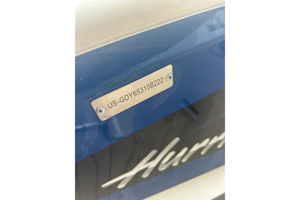 Hurricane SunDeck Sport 185 OB image