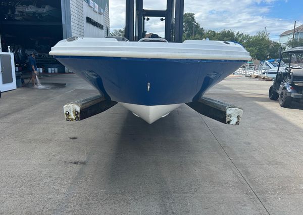 Hurricane SunDeck Sport 185 OB image