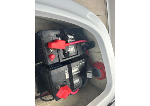 Hurricane SunDeck Sport 185 OB image