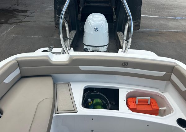 Hurricane SunDeck Sport 185 OB image