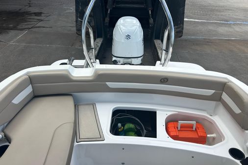 Hurricane SunDeck Sport 185 OB image