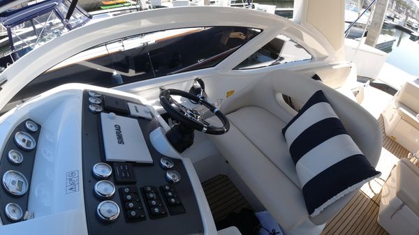 Beneteau GT35 image