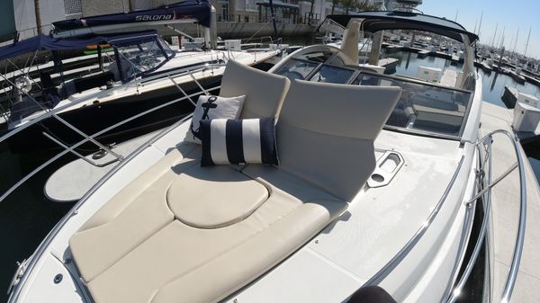 Beneteau GT35 image