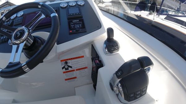 Beneteau GT35 image