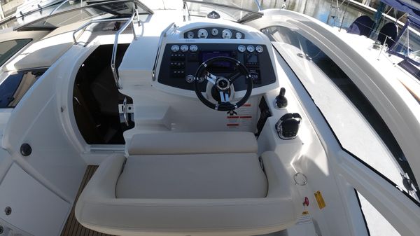 Beneteau GT35 image