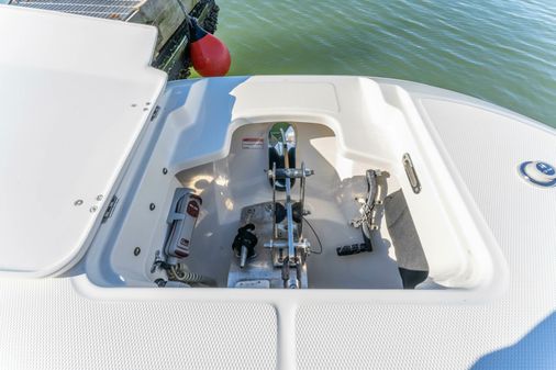 Boston Whaler 320 Vantage image