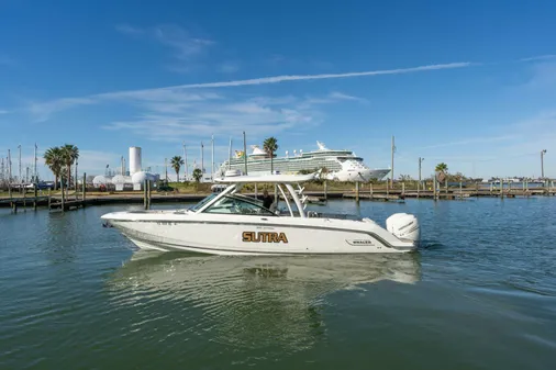 Boston Whaler 320 Vantage image