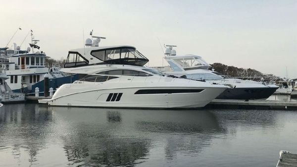 Sea Ray L590 Fly