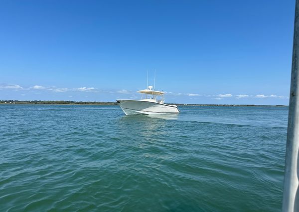 Cobia 344-CENTER-CONSOLE image