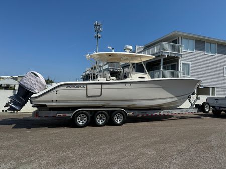 Cobia 344-CENTER-CONSOLE image