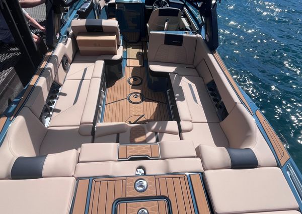 Mastercraft X26 image