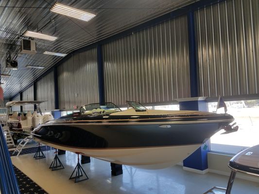 Chris-Craft 34 Launch - main image