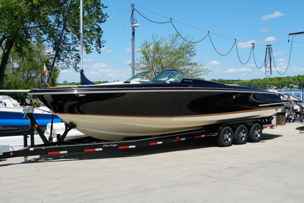 Chris-Craft 34 Launch - main image