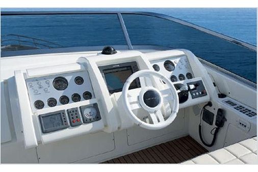 Azimut 85 image